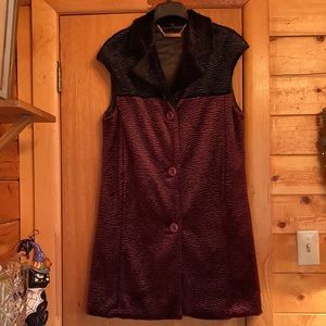 IMAN Long Vest Size M Maroon and Black Excellent Condition